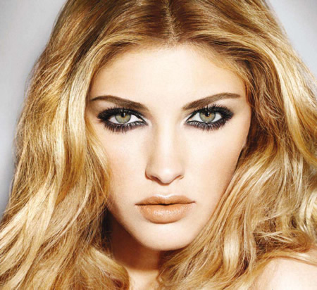 Ojos efecto de maquillaje
